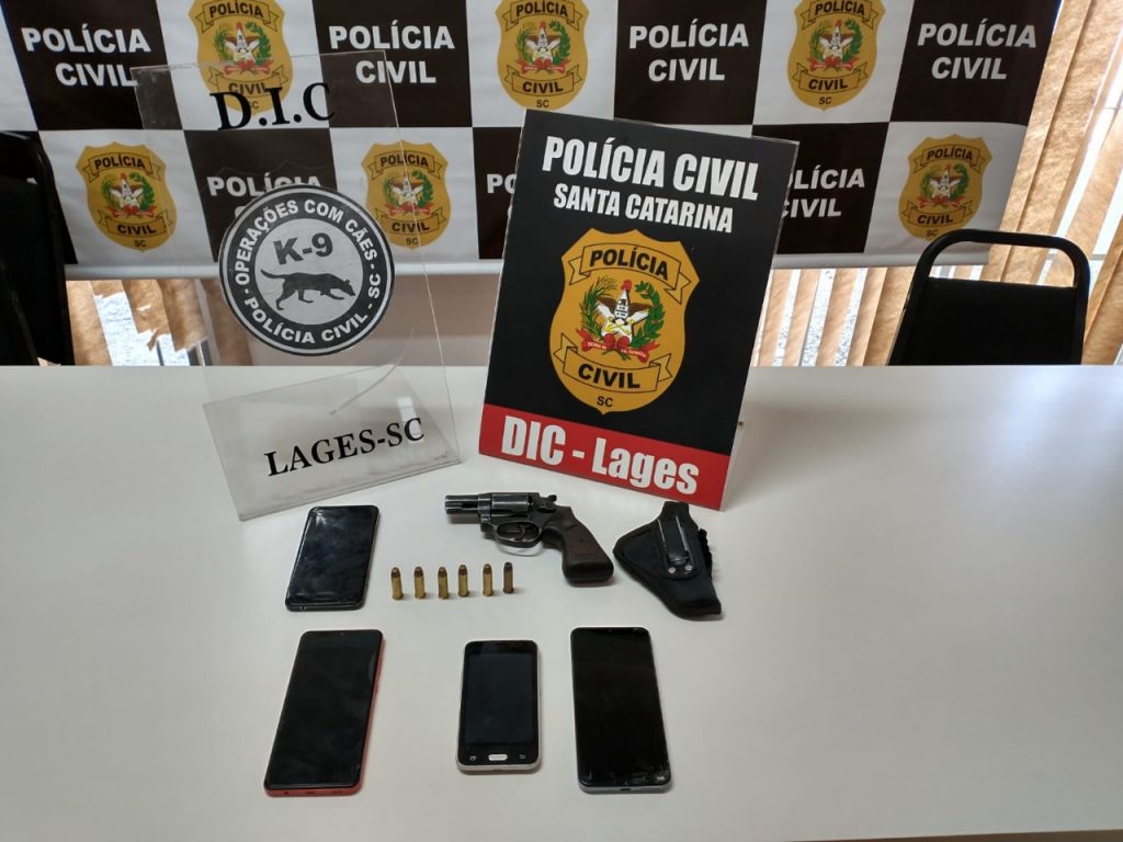 Em Lages, homens são presos pela Polícia Civil em operação contra organização criminosa