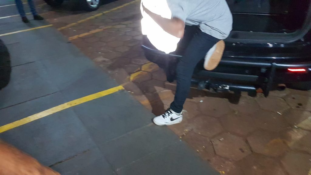 Após abordagem na Rua Paraná, no Centro, Choque encaminha adolescente com maconha à 15ª SDP