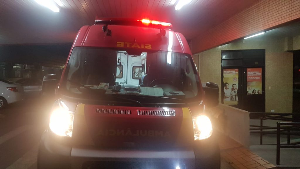 Menino de 1 ano e 3 meses cai de sacada e precisa do socorro do Siate no Santa Cruz; queda foi de aproximadamente 3 metros