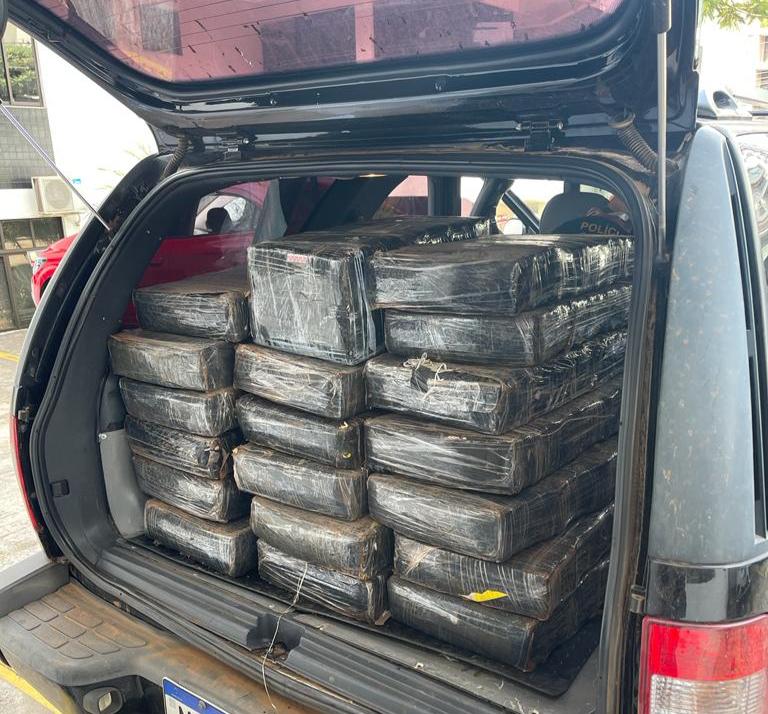 Polícia Civil realiza a incineração de três toneladas de drogas apreendidas em Chapecó