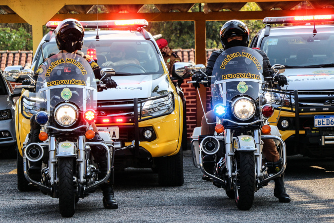 Quinta-feira começa com 16 pontos de bloqueios em rodovias estaduais no Paraná