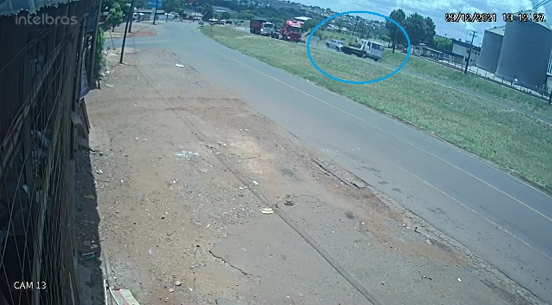 Câmeras flagram colisão frontal na BR-277 em Cascavel  CGN - O maior  portal de notícias de Cascavel e do Paraná