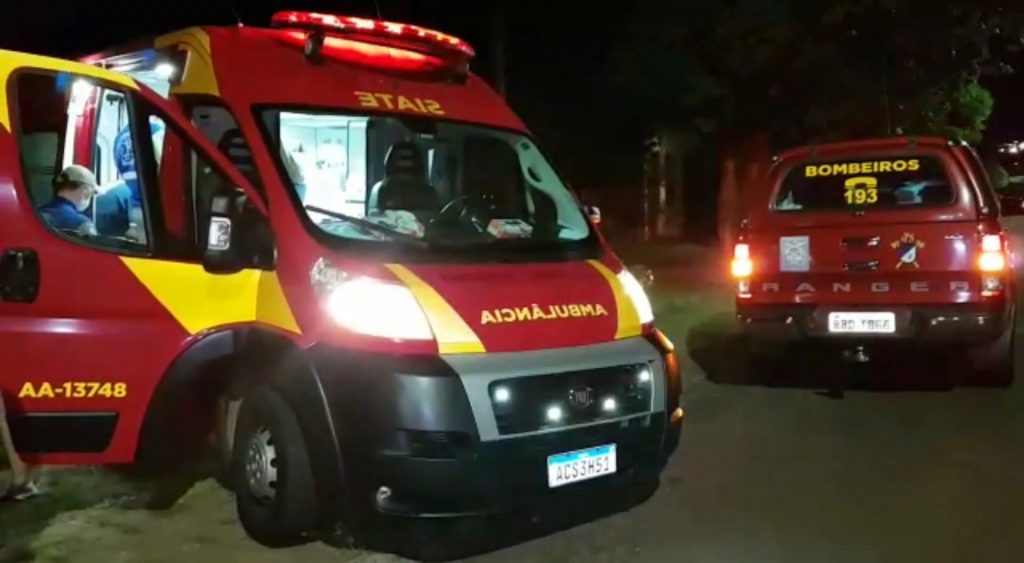 Polícia procura suspeito de esfaquear homem de 40 anos no Bairro Nova Cidade Polícia procura suspeito de esfaquear homem de 40 anos no Bairro Nova Cidade