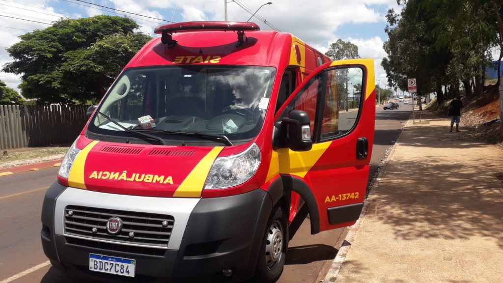 Mulher de 31 anos fica ferida ao sofrer queda de mesmo nível na Av. Tito Muffato