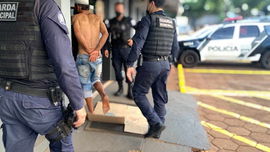 Procurado pela Justiça por furto qualificado é detido pela Guarda Municipal