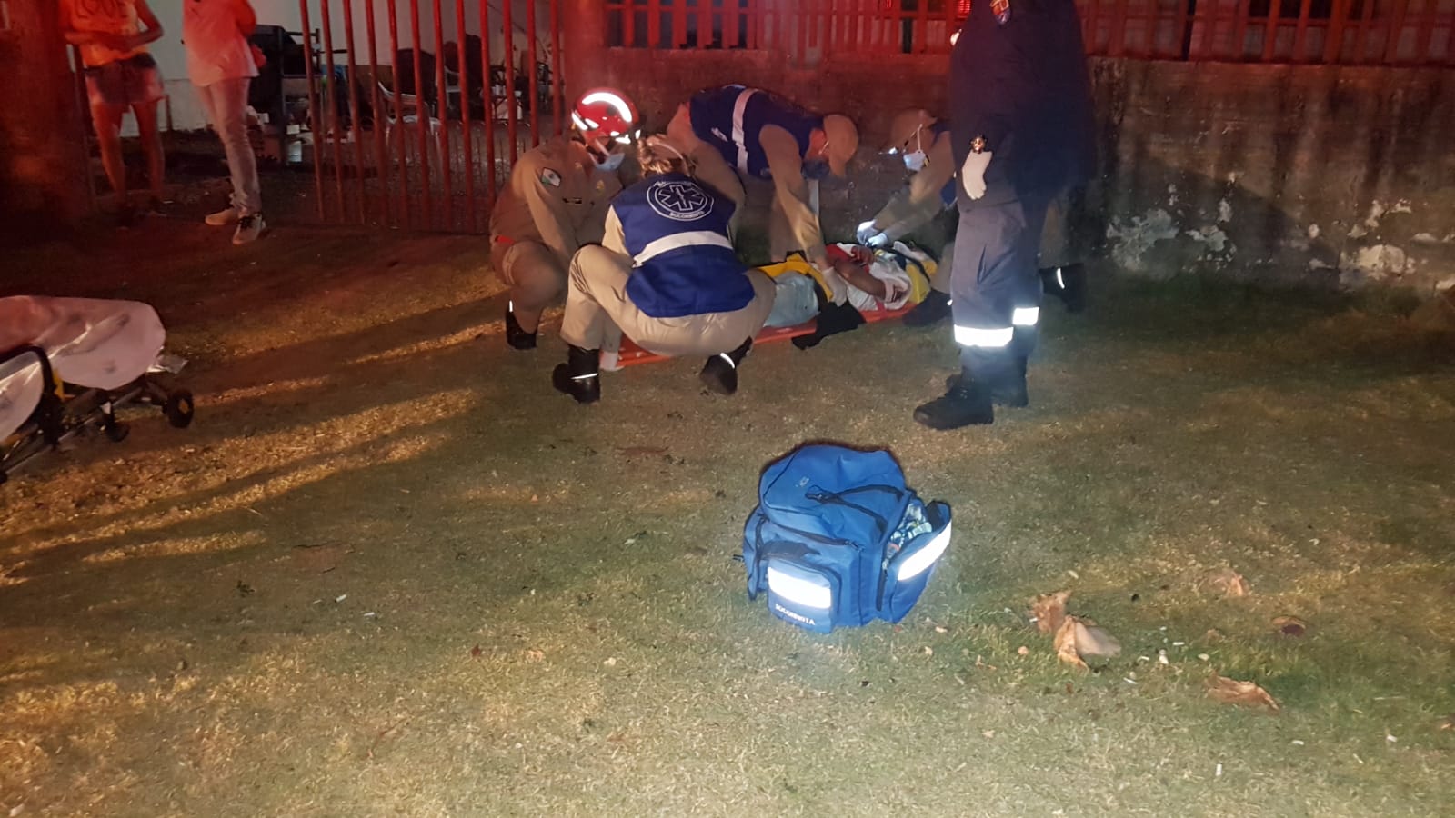 Vítima de homicídio tentado no Jardim Consolata é levada ao HUOP após levar facadas na cabeça e no braço