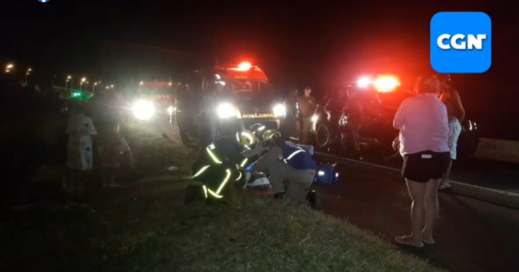 Mulher fica ferida em colisão entre veículos Gol e Cronos às margens da PRc-467, no Brasmadeira