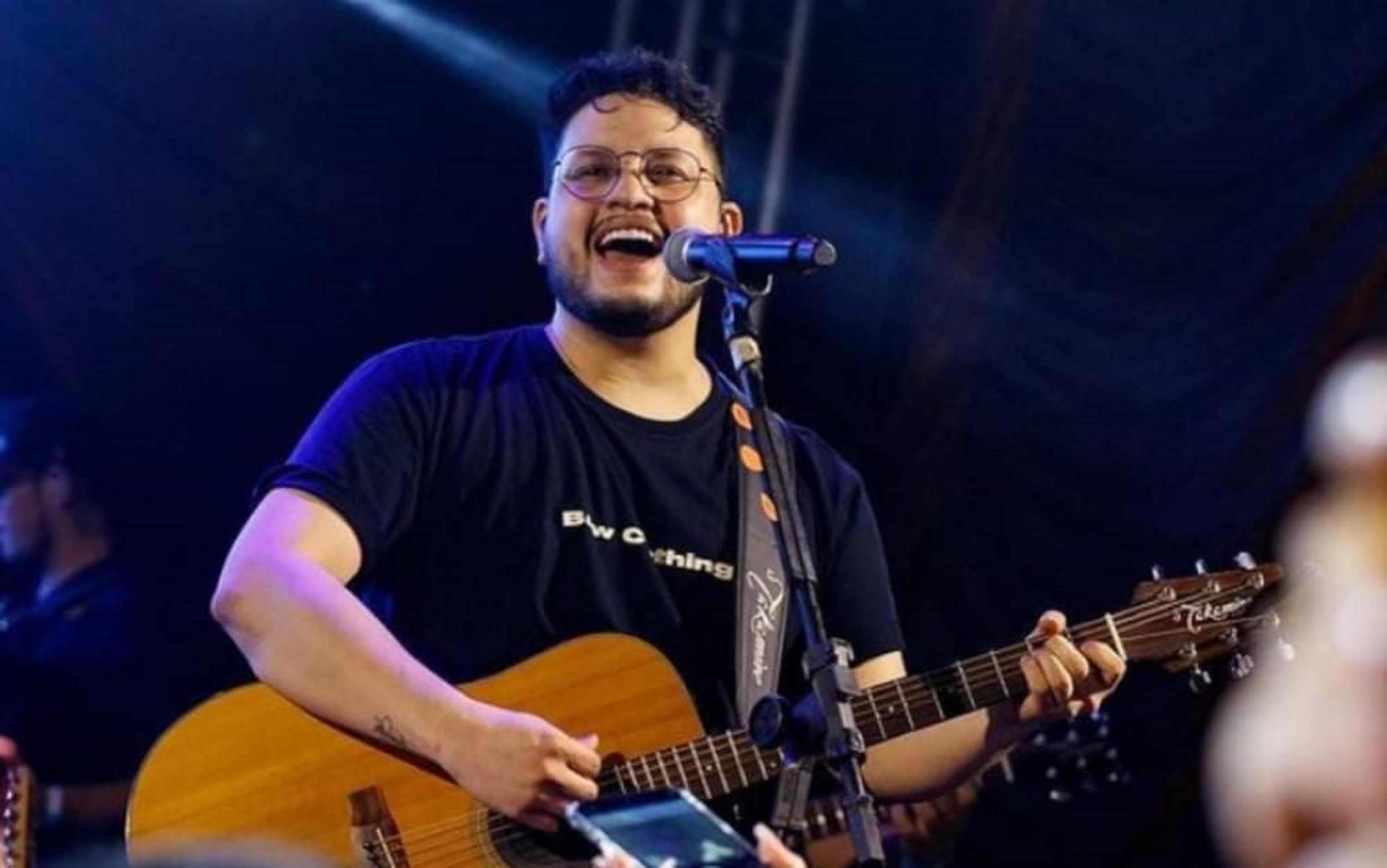 Morre aos 28 anos o cantor Maurílio, da dupla Luiza e Maurílio Imagem referente a Morre aos 28 anos o cantor Maurílio, da dupla Luiza e Maurílio