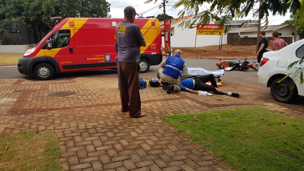 Motociclista de 19 anos sofre múltiplas fraturas em colisão de trânsito no Alto Alegre Motociclista de 19 anos sofre múltiplas fraturas em colisão de trânsito no Alto Alegre