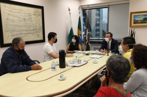 Direção do Foro realiza reunião de trabalho com equipe do Núcleo de Cálculos Judiciais