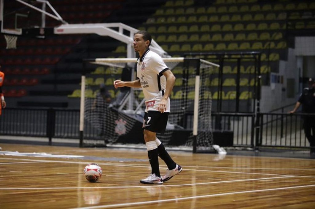 Futsal: Rabisco deixa o Corinthians e reforça o Tubarão-SC para a temporada 2022