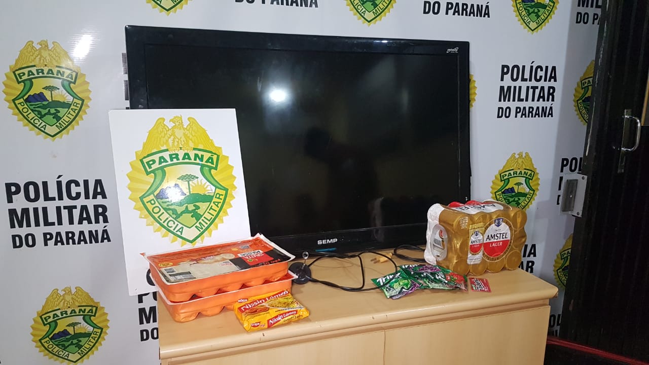 Jovem é detido após furtar TV, celular, cerveja, pão de alho, suco e miojo no Bairro São Cristóvão Imagem referente a Jovem é detido após furtar TV, celular, cerveja, pão de alho, suco e miojo no Bairro São Cristóvão