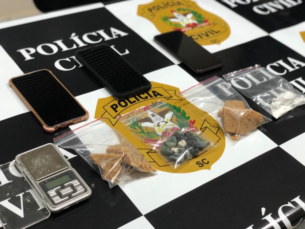 Polícia Civil prende homem por tráfico pela segunda vez em menos de 24 horas e apreende drogas em Maravilha