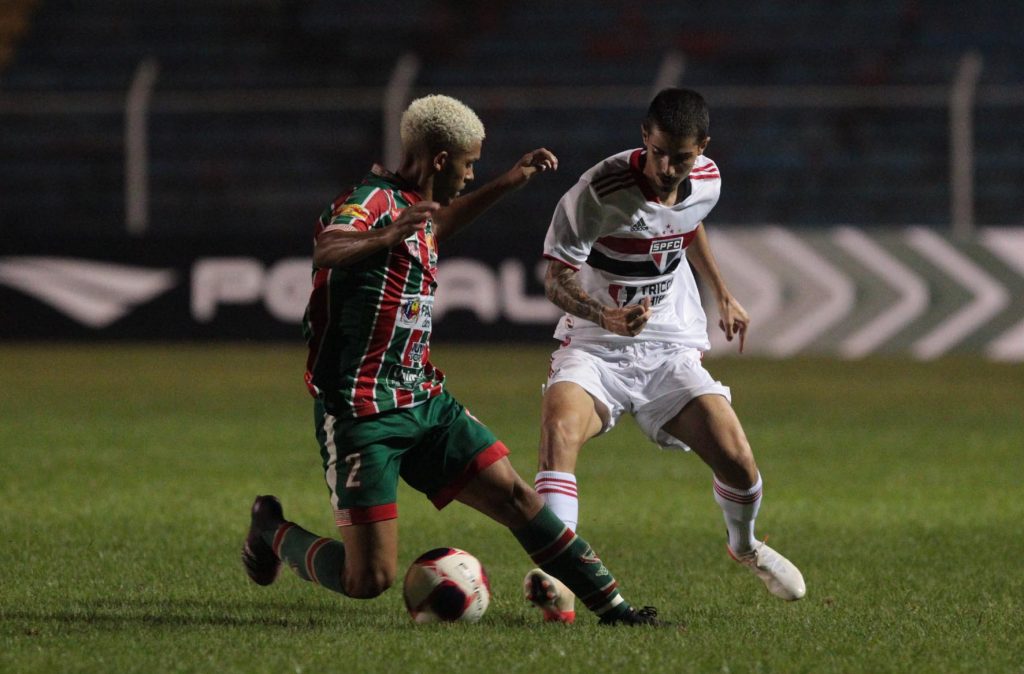 São Paulo vence o CSE na estreia da Copinha