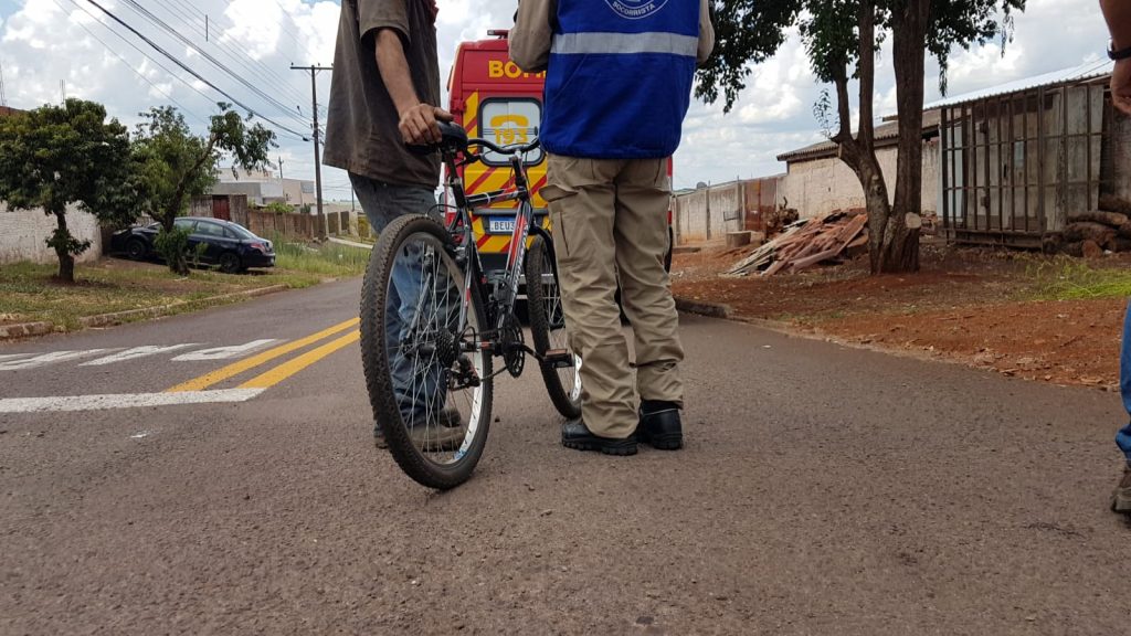 Ciclista fica ferido ao sofrer queda no Cataratas