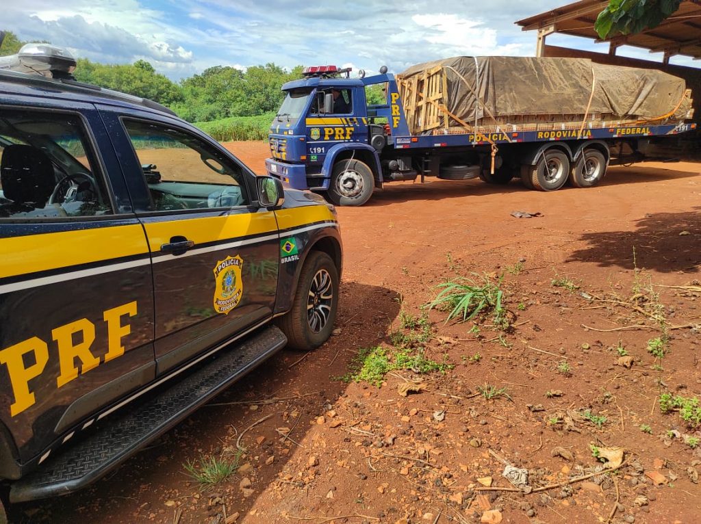 PRF estoura depósito de cigarros no oeste do Paraná PRF estoura depósito de cigarros no oeste do Paraná