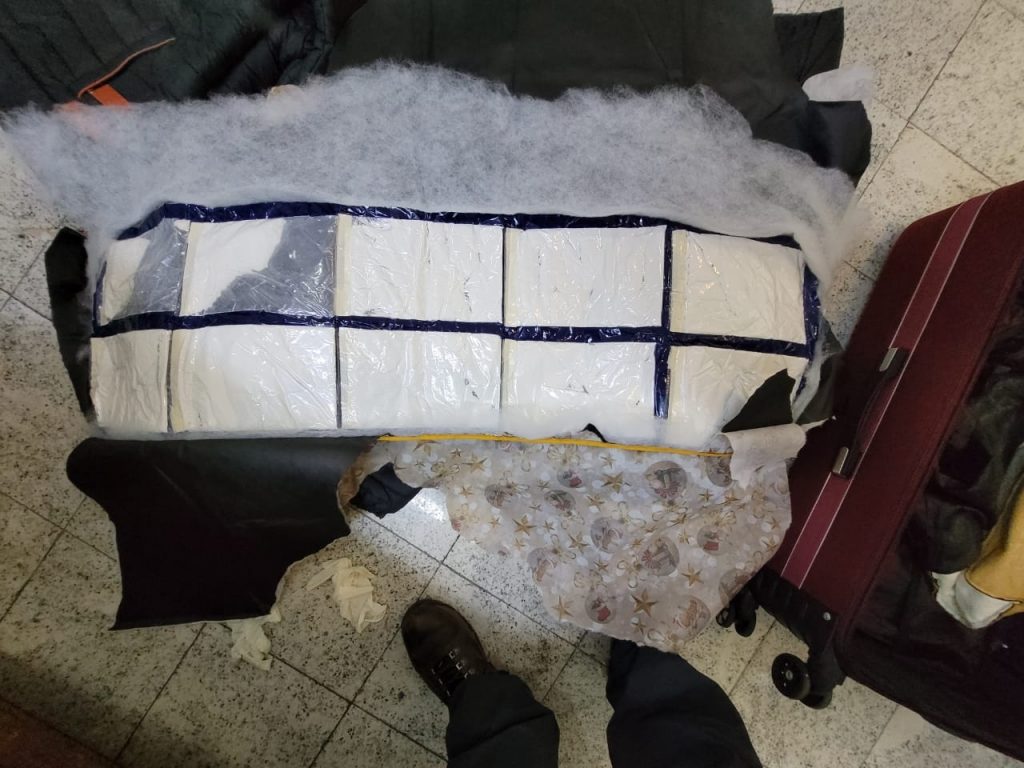 PF apreende mais de 43 kg de cocaína