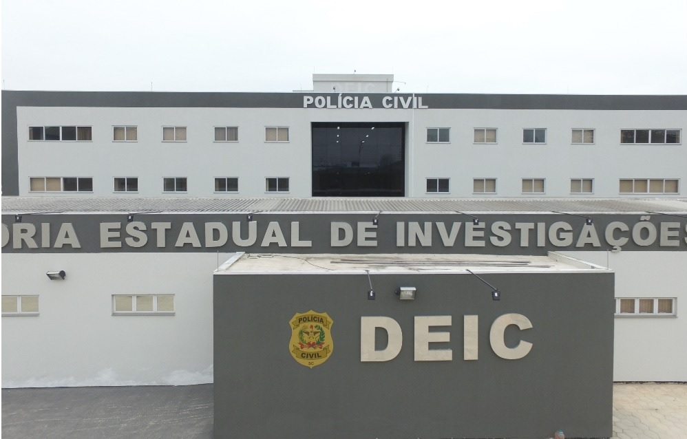 Polícia Civil efetua prisões em operação de combate ao furto, desmanche e revenda de peças de veículos em Joinville