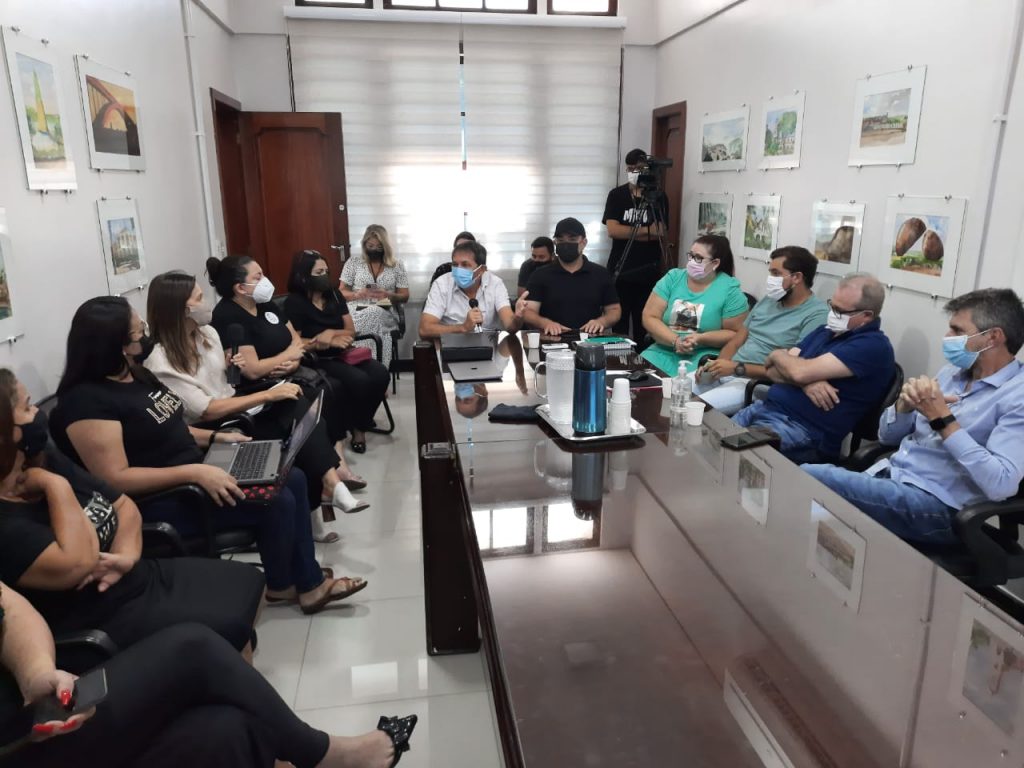 Prefeitura pagará R$ 4,7 milhões de abono salarial a todos os profissionais da educação em janeiro