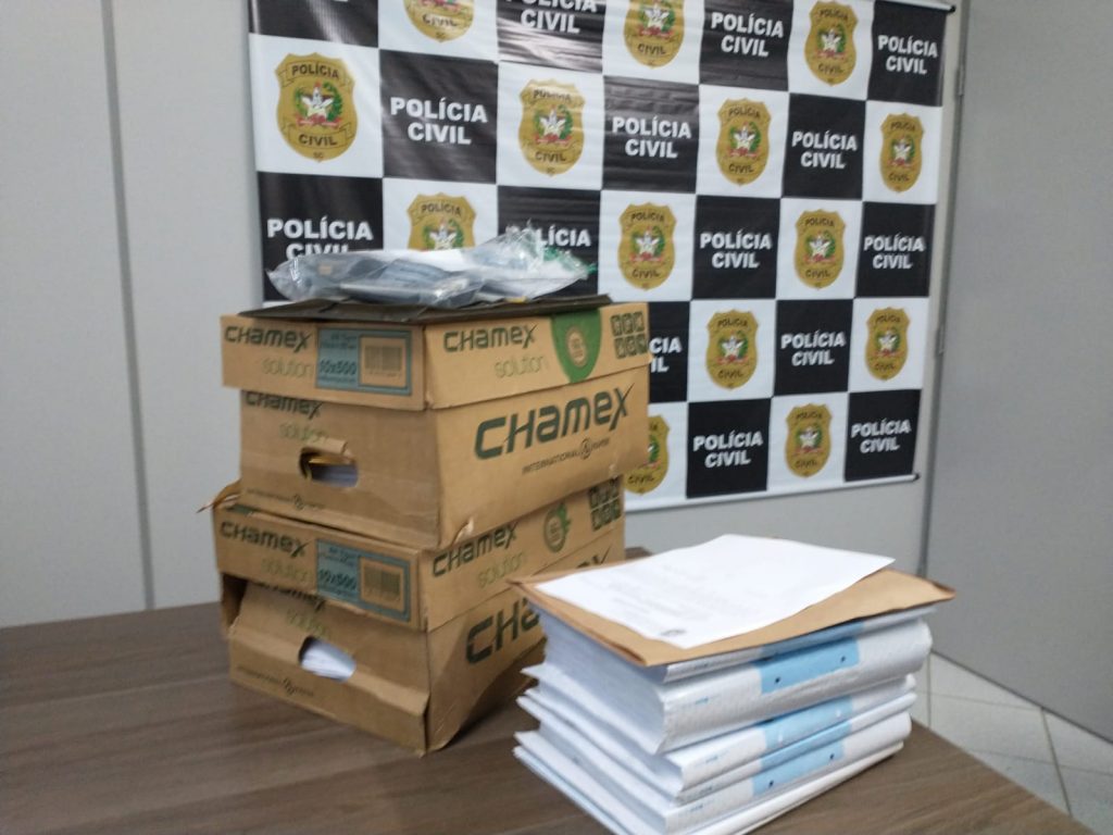 Operação “Hora Extra”: Polícia Civil indicia dez pessoas por crimes cometidos contra a Prefeitura de Mafra