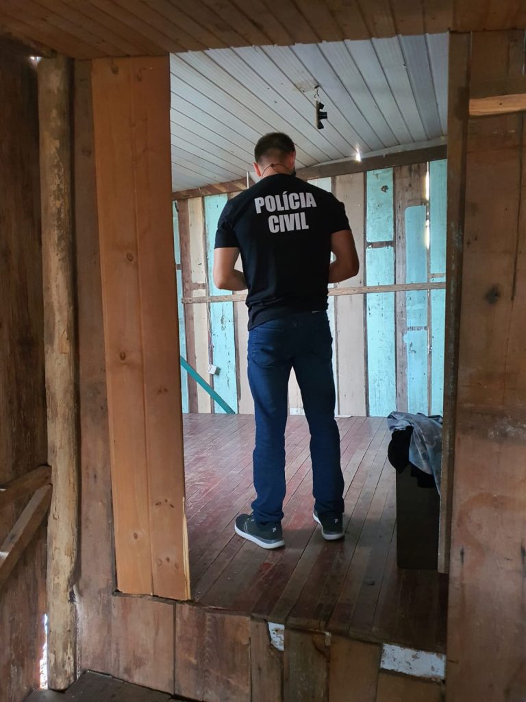 Polícia Civil apreende crack e maconha com adolescente em Turvo