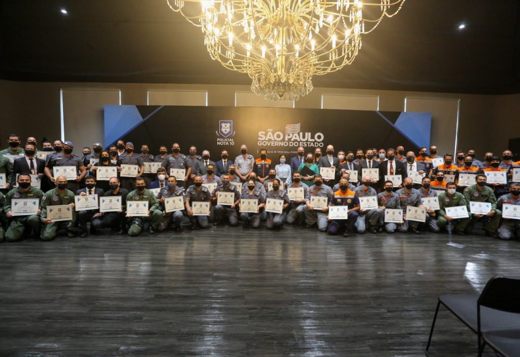 Governo de SP homenageia 54 profissionais de SP que atenderam vítimas das chuvas na Bahia – Parte II