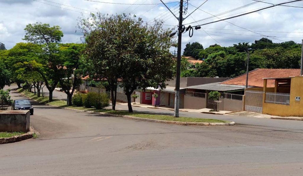 Comitiva da Prefeitura confirma novas obras para os moradores do distrito de Irerê