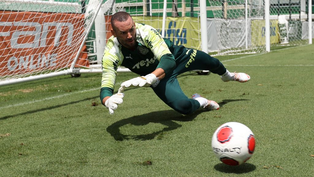 Com Weverton e Gabriel Menino, Palmeiras abre quinta-feira com treino de finalizações