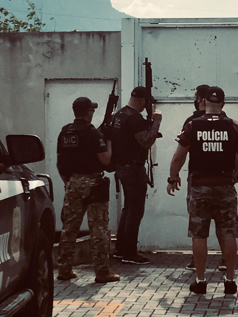 Polícia Civil captura em Palhoça homem procurado por roubo e tráfico de drogas no Pará