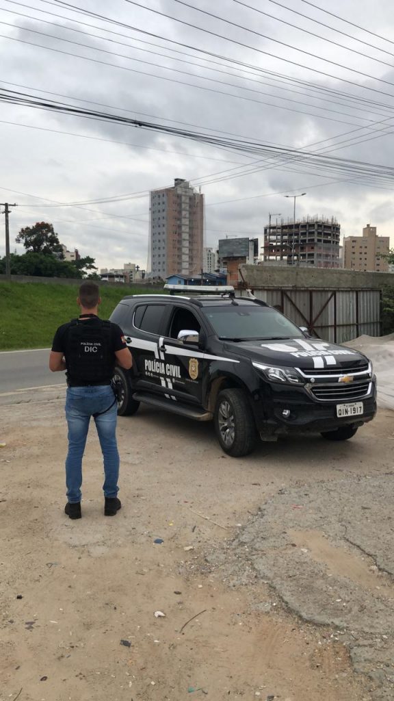 Preso em Itapema suspeito de homicídio em Guabiruba