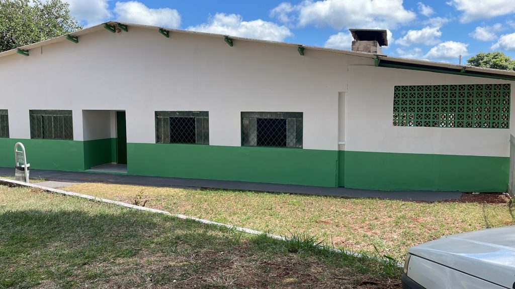 Programa Comunidade revitaliza salões comunitários em parceria às associações de moradores