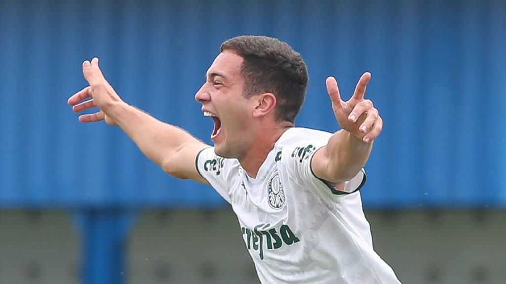 Verdão faz 3 a 0 no Atlético-GO e está nas oitavas de final da Copinha