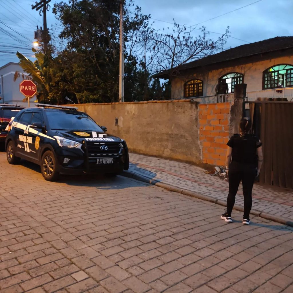 Polícia Civil deflagra a Operação “All In” em Indaial e Timbó e faz prisões em combate ao tráfico de drogas