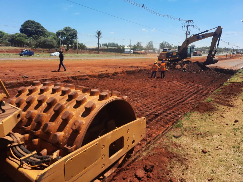 Empresa inicia remoção do pavimento antigo da Olímpio Rafagnin