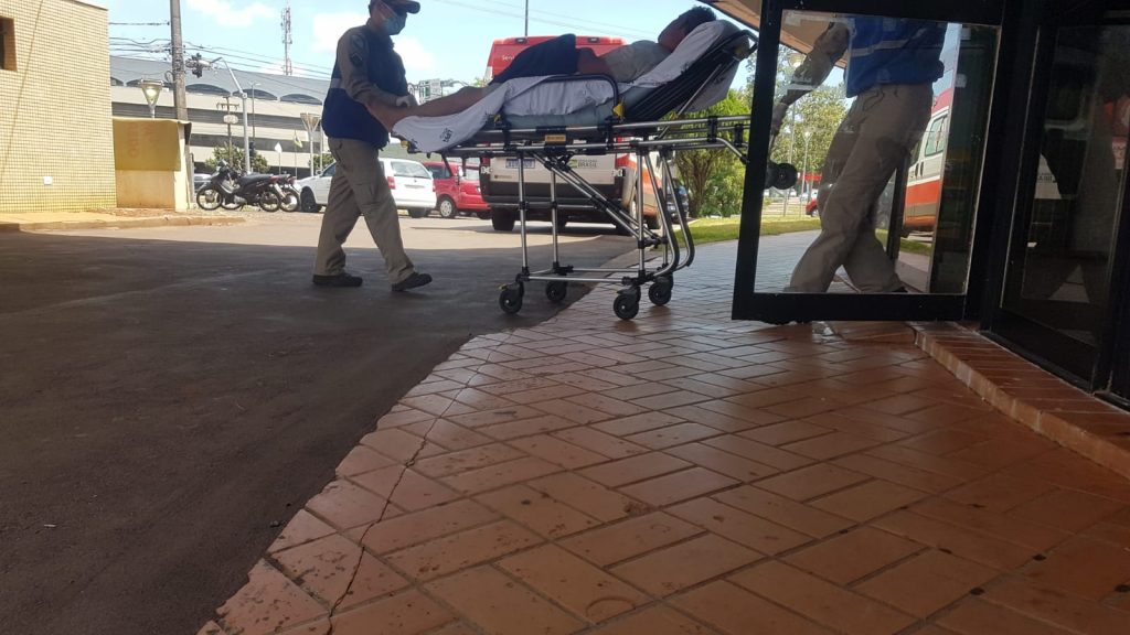 Homem de 46 anos passa mal e Corpo de Bombeiros é mobilizado na rodoviária de Cascavel