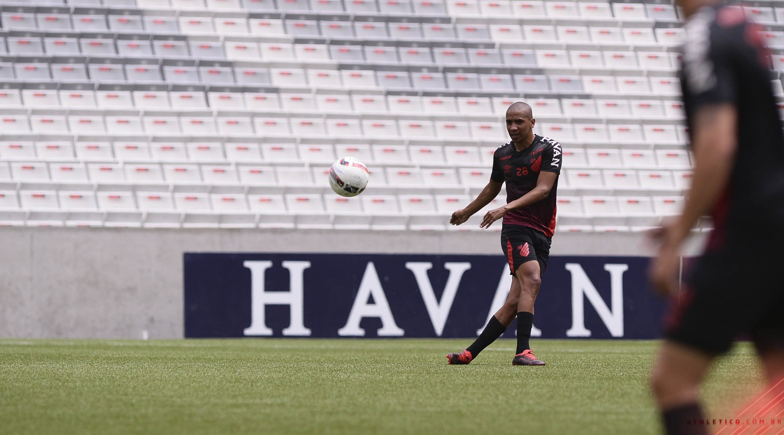 De olho na estreia! Pablo Siles é mais uma novidade no time rubro-negro Imagem referente a De olho na estreia! Pablo Siles é mais uma novidade no time rubro-negro