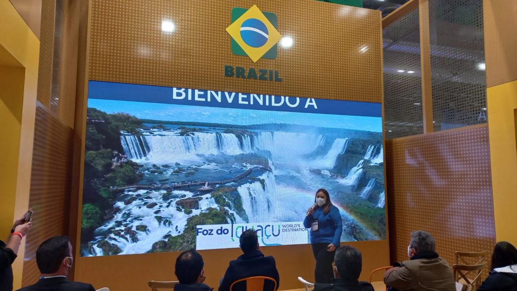 Secretaria de Turismo leva marca do Destino Iguaçu para feira de turismo em Madri, na Espanha