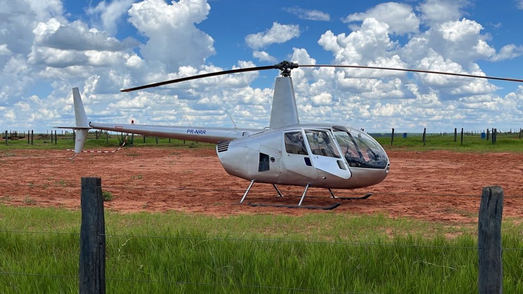 PF apreende helicóptero com cerca de 300 quilos de cocaína