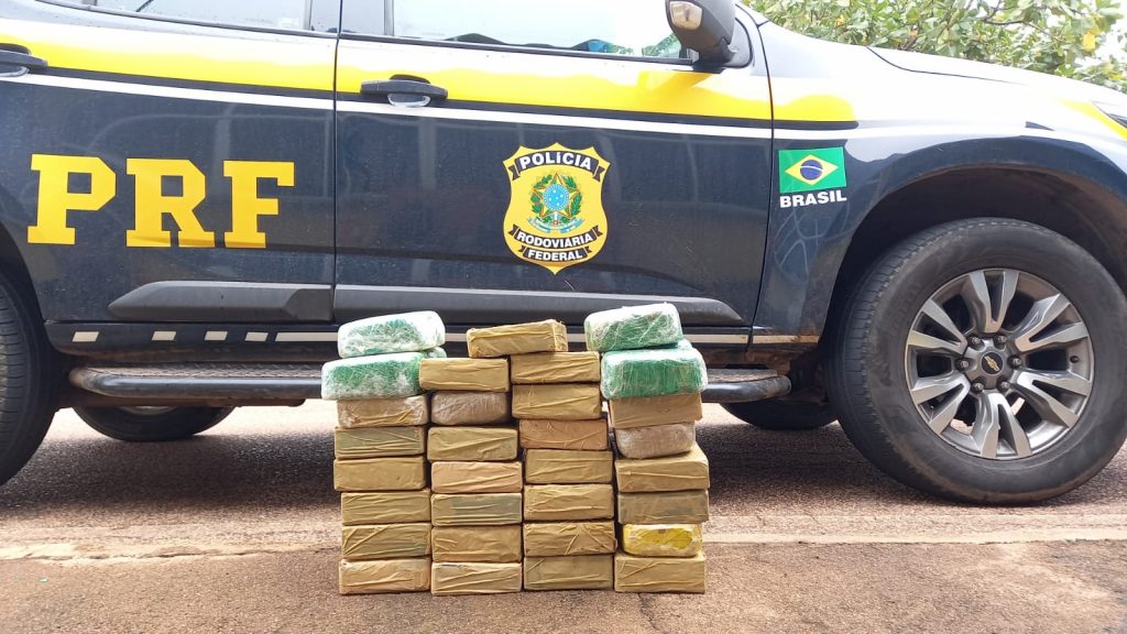 Em Porto Velho/RO, PRF apreende 34,2 Kg de cocaína Em Porto Velho/RO, PRF apreende 34,2 Kg de cocaína