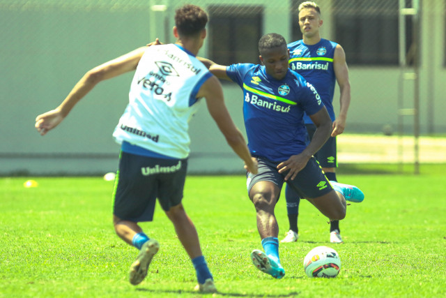 Grupo de Transição faz treino aperfeiçoando técnicas ofensivas