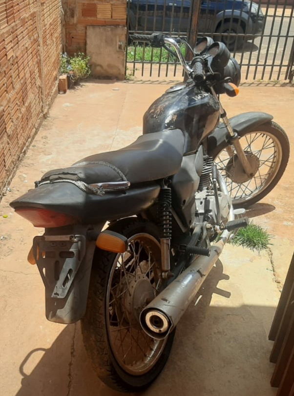 Policiais civis recuperam motocicleta furtada em Campo Grande e prendem suspeito de receptação