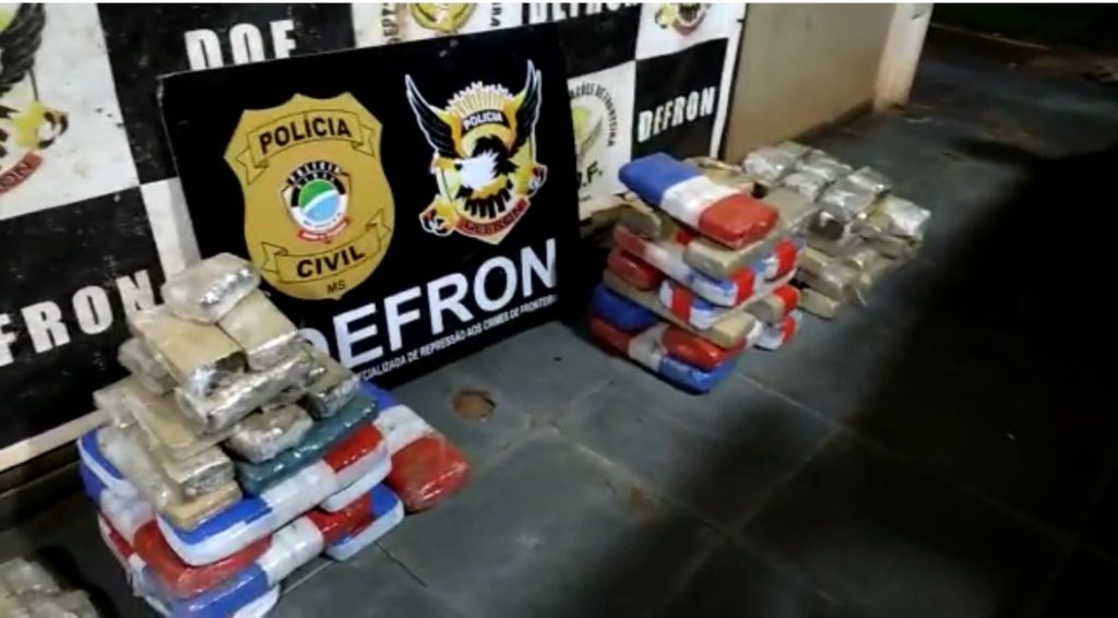 Policiais civis prendem suspeitos de transportar drogas em Nova Alvorada