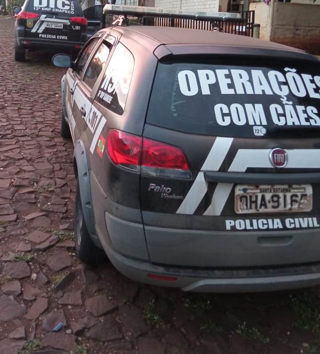 Polícia Civil cumpre mandados de busca em investigação de combate ao tráfico em Coronel Freitas