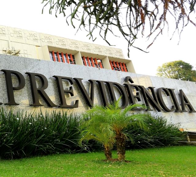 TCE-PR dá 90 dias para Paranaprevidência fazer nova avaliação atuarial de 2020