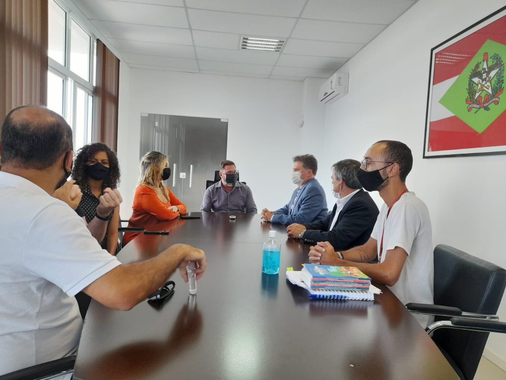 Polícia Civil realiza reunião sobre atendimento às pessoas com deficiência
