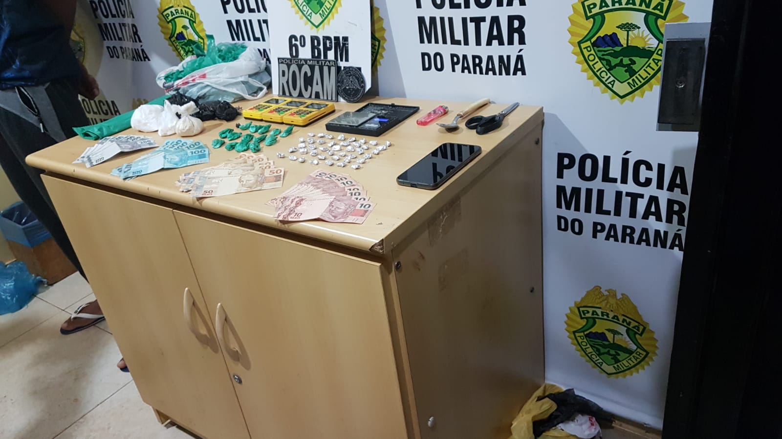 Três homens são detidos por tráfico de drogas no Bairro Bela Vista Imagem referente a Três homens são detidos por tráfico de drogas no Bairro Bela Vista