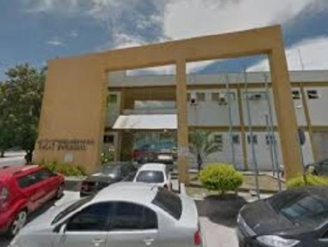Homem condenado por porte ilegal de arma de fogo é preso em Macaé
