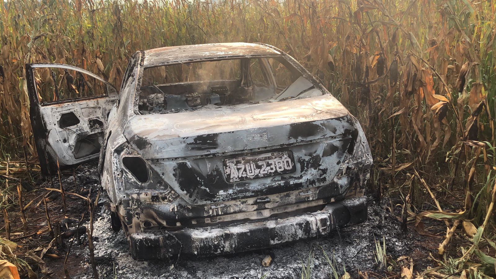 Carro onde cadáver foi encontrado é um T-Geely Ec-7 registrado em Cascavel