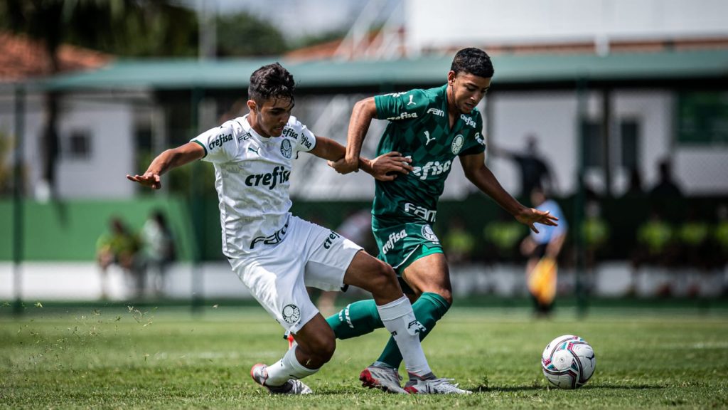 Verdão Sub-17 vence Sub-16 e terá Derby na final da FAM Cup; TV Palmeiras mostra ao vivo