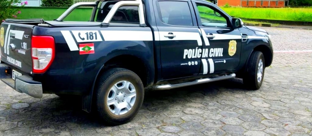Em Pomerode, Polícia Civil resgata cães em situação de maus tratos